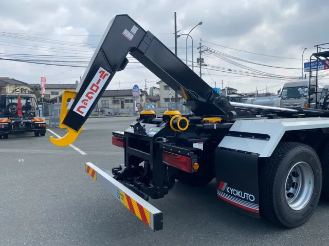 フックを降ろした状態|三菱 スーパーグレート 2PG-FV80VYの写真11