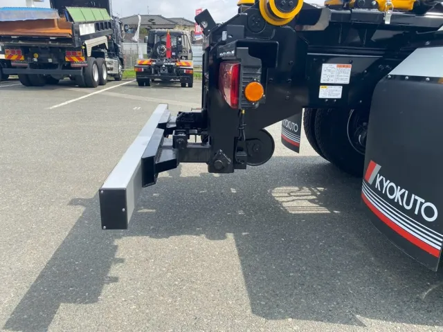 リアバンバー正規位置|三菱 スーパーグレート 2PG-FV80VYの写真12