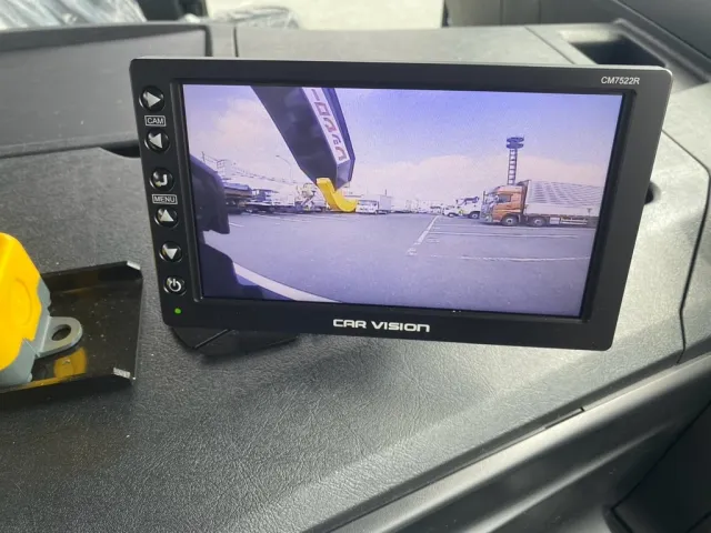 フック用室内モニター（バックアイカメラ用とは別に付いてます）|三菱 スーパーグレート 2PG-FV80VYの写真16