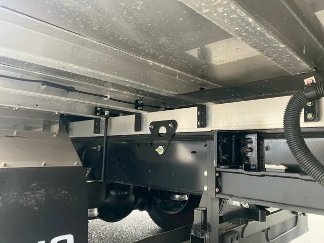 シャーシとネタの状態です。|日野 レンジャー 2KG-FD2ABG(2WD)の写真6