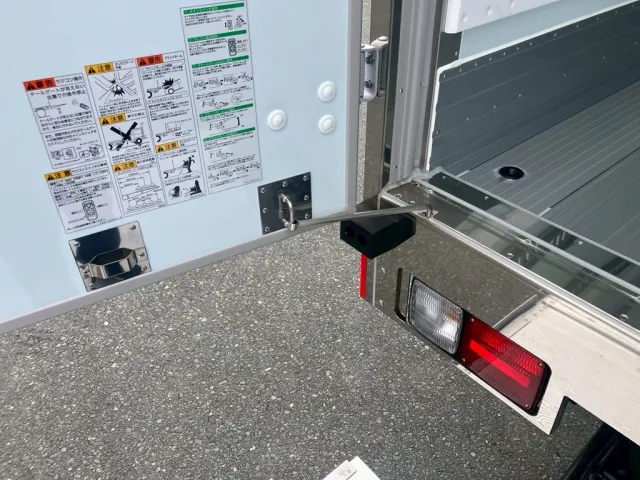 助手席側ストッパーの状態です。|日野 レンジャー 2KG-FD2ABG(2WD)の写真10