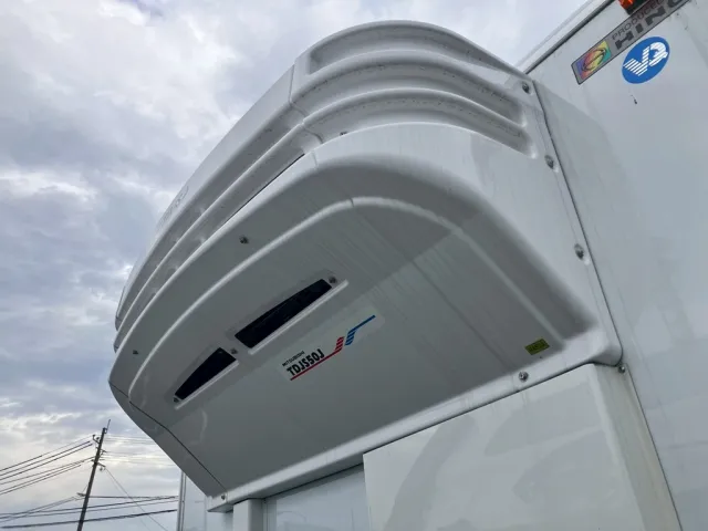 冷凍機です。(直冷式)|日野 レンジャー 2KG-FD2ABG(2WD)の写真17