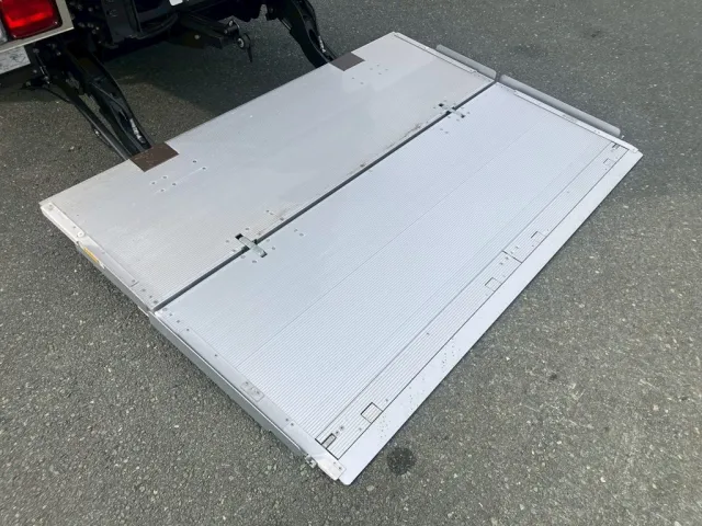 ゲートのステージの状態です。|日野 レンジャー 2KG-FD2ABG(2WD)の写真18