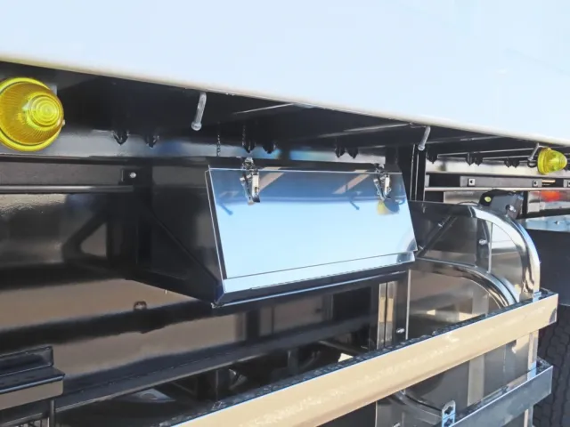 工具箱付きです。（ステンレス製です）|コダイラ  KFL32改の写真16