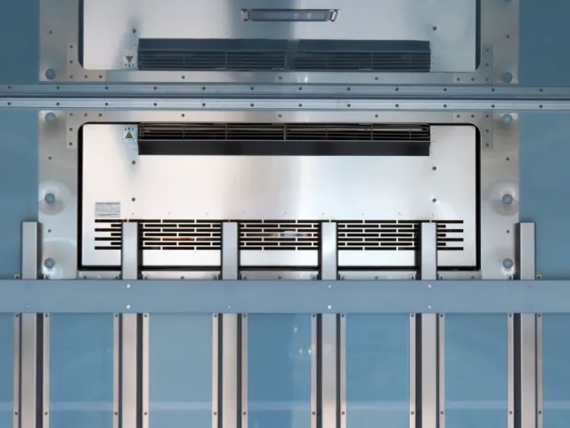 冷凍機の吹き出し口です。|三菱 ファイター 2KG-FK65F(2WD)の写真10