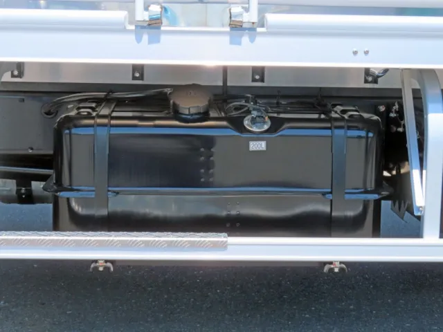 燃料タンクは200Lです。|三菱 ファイター 2KG-FK65F(2WD)の写真18