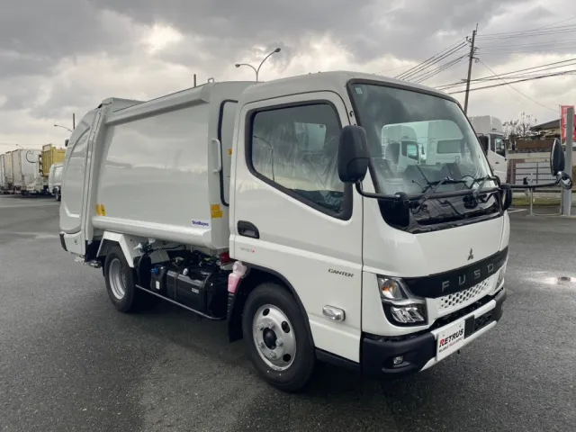 右前|三菱 キャンター 2RG-FEAV0(2WD)の写真2