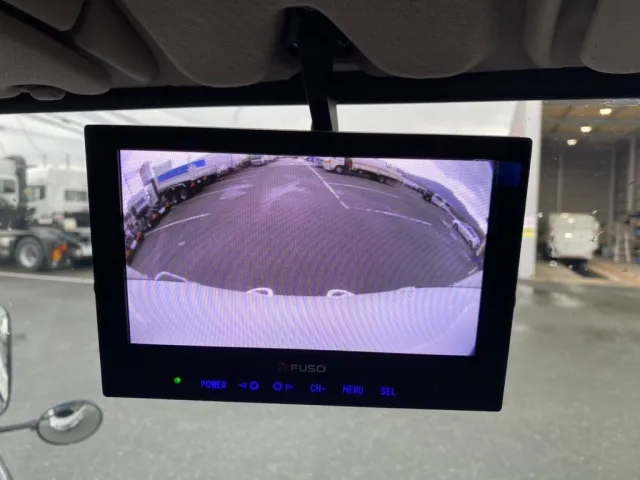 バックモニター|三菱 キャンター 2RG-FEAV0(2WD)の写真23