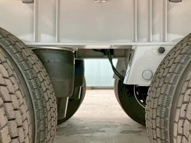 エアサスです。|トレクス  PFN24103の写真5