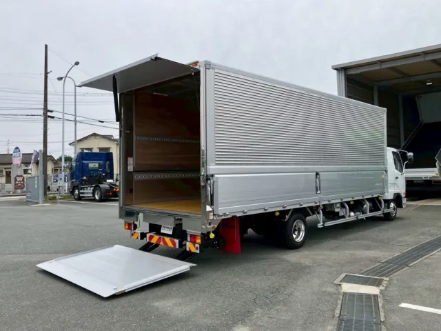 三菱 ファイター 2KG-FK65F(2WD)の写真4