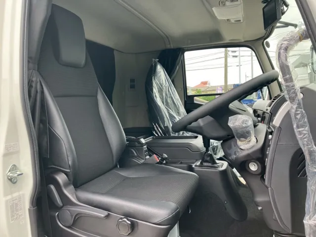 三菱 ファイター 2KG-FK65F(2WD)の写真7