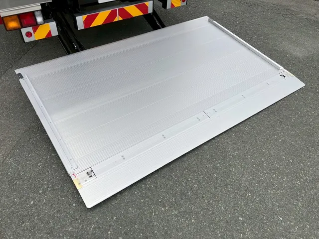 ゲートステージの状態です。|三菱 ファイター 2KG-FK65F(2WD)の写真13