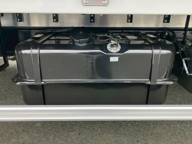 燃料タンクは200Lです。|三菱 ファイター 2KG-FK65F(2WD)の写真20