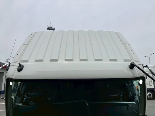 ルーフの状態です。|三菱 ファイター 2KG-FK65F(2WD)の写真27