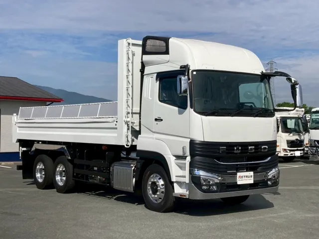 ホイールは、アルミ製です。|三菱 スーパーグレート 2PG-FV80VYの写真2