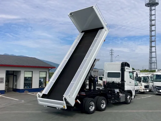 スーパーハイルーフキャビンです。|三菱 スーパーグレート 2PG-FV80VYの写真4