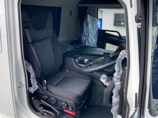 スーパーハイルーフキャビンです。|三菱 スーパーグレート 2PG-FV80VYの写真7