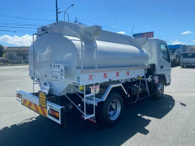 三菱 キャンター 2PG-FEB90(2WD)の写真3