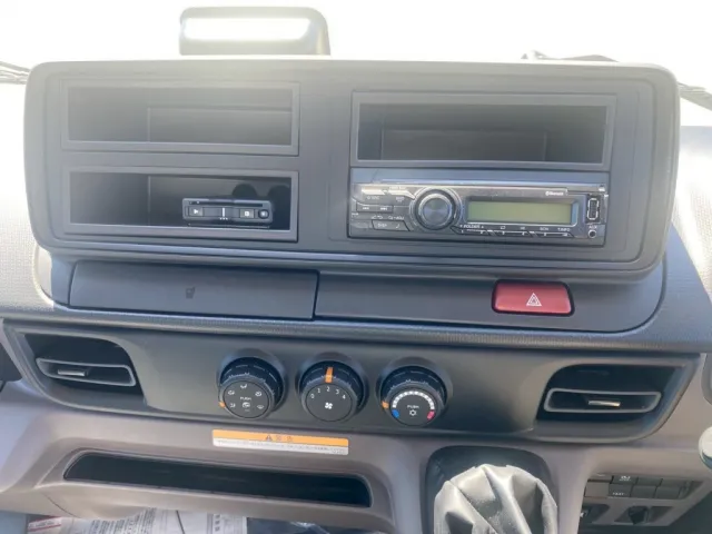 インパネ廻り|三菱 キャンター 2PG-FEB90(2WD)の写真20
