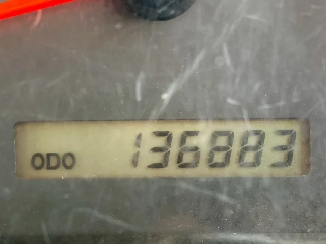 走行メーター|いすゞ エルフ SKG-NKR85YN(2WD)の写真10