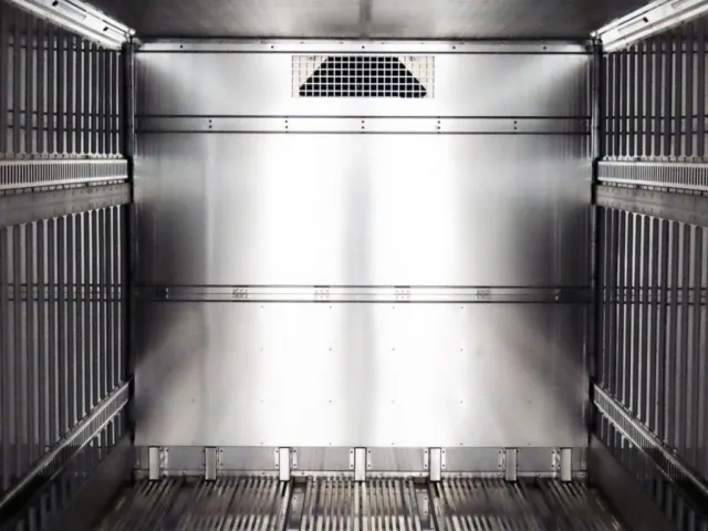 冷凍機の吹き出し口です。|トレクス  VFR345の写真11