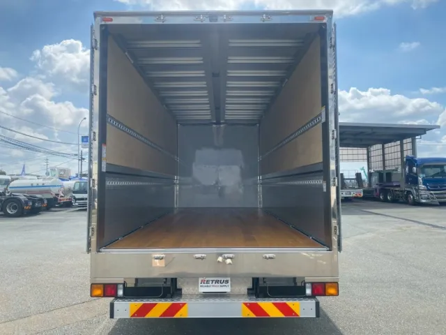 ボディー内|三菱 ファイター 2KG-FK65F(2WD)の写真6