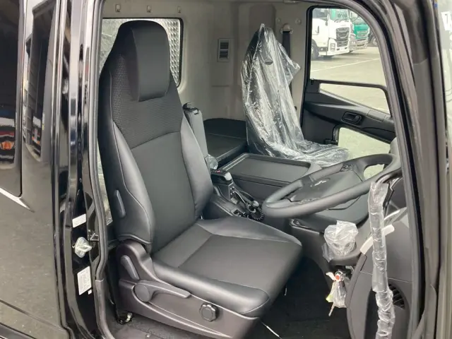 三菱 ファイター 2KG-FK65F(2WD)の写真7