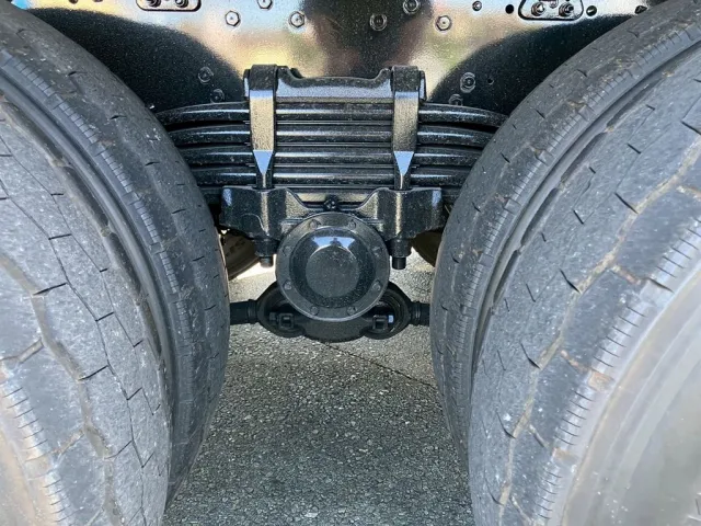 リーフサスです。|三菱 スーパーグレート 2PG-FV80VYの写真5