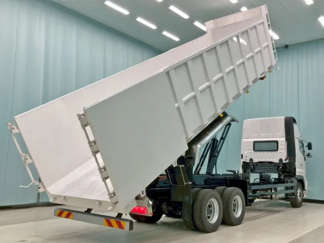 日野 プロフィア 2DG-FS1AHEの写真4