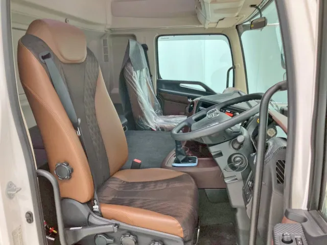 ハイルーフキャビンです。|日野 プロフィア 2DG-FS1AHEの写真7