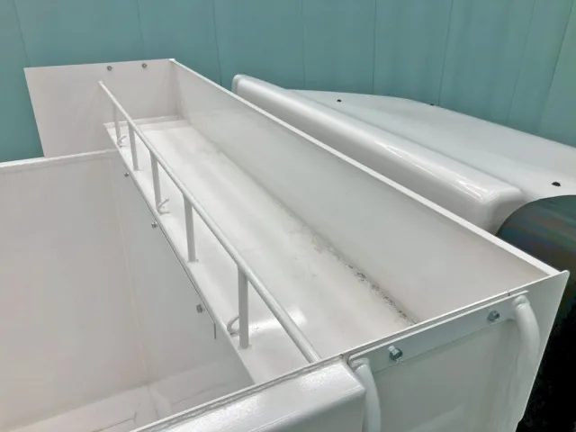 シートデッキの状態です。|日野 プロフィア 2DG-FS1AHEの写真11