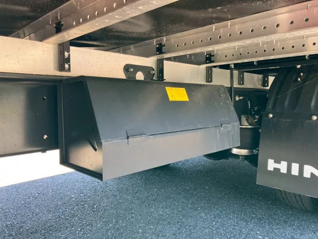 ボディー運転席側後方に工具箱が付いています。|日野 レンジャー 2PG-FD2ABG(2WD)の写真12