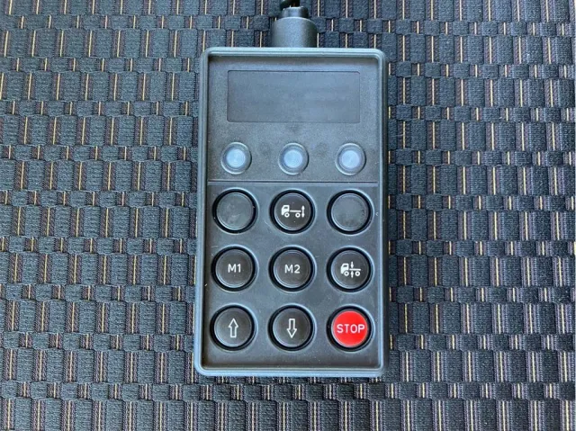 エアサスのコントローラーです。|日野 レンジャー 2PG-FD2ABG(2WD)の写真16