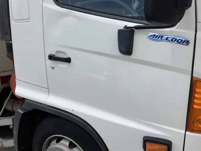 運転席側ドアパネルの状態です。|日野 レンジャー LDG-GK8JRAAの写真22