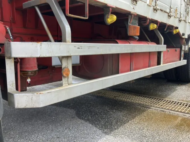 助手席側サイドバンパーの状態です。|日野 レンジャー LDG-GK8JRAAの写真39