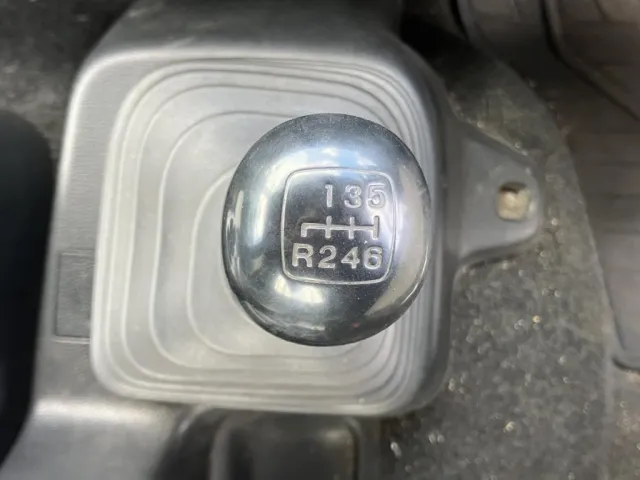 MT6速です。|日野 レンジャー LDG-GK8JRAAの写真47