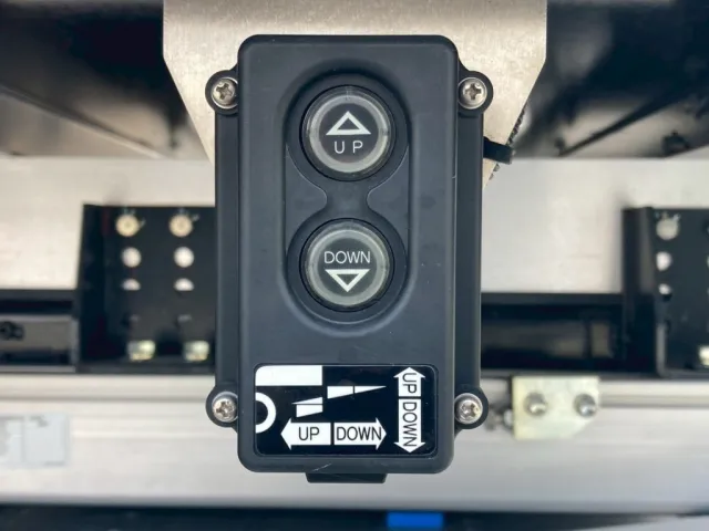 ゲート操作スイッチ|三菱 ファイター 2KG-FK65F(2WD)の写真11