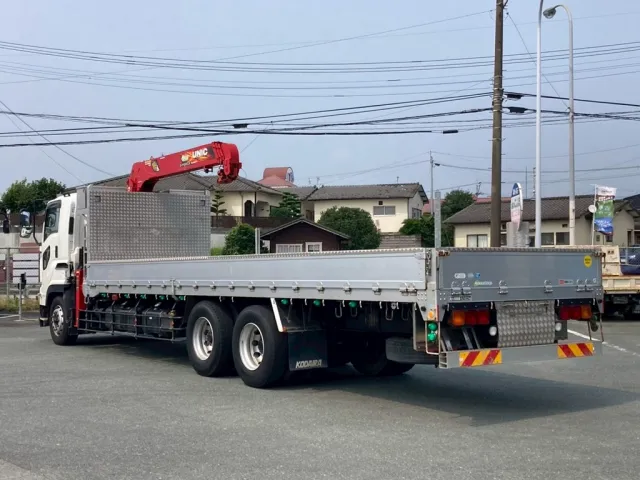 3|いすゞ ギガ 2PG-CYM77Cの写真3