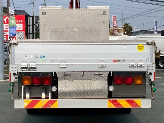 8|いすゞ ギガ 2PG-CYM77Cの写真8