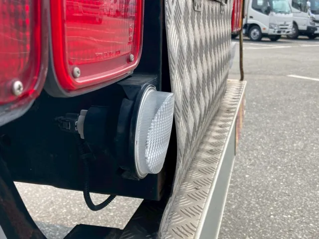 27|いすゞ ギガ 2PG-CYM77Cの写真27