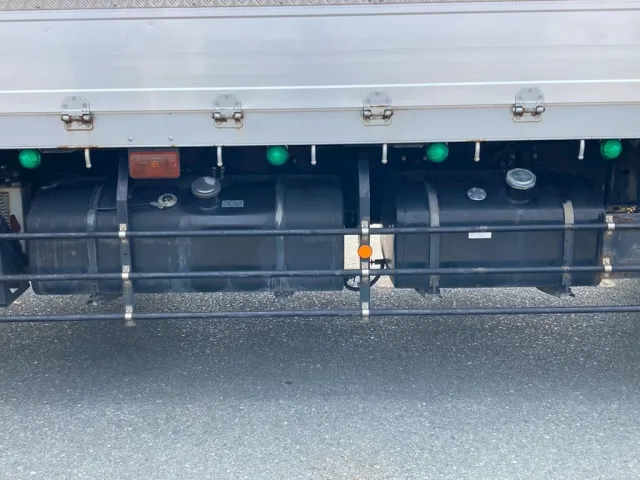 32|いすゞ ギガ 2PG-CYM77Cの写真32