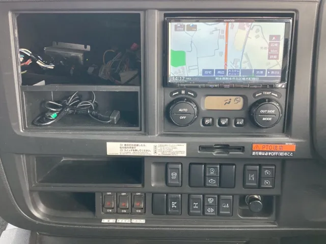 33|いすゞ ギガ 2PG-CYM77Cの写真33