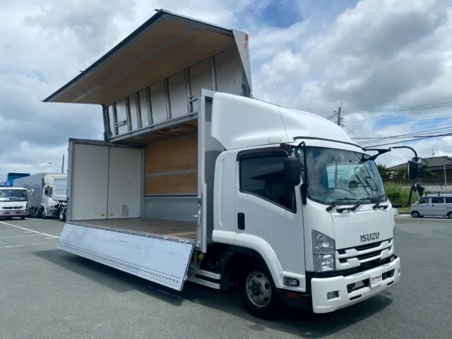 いすゞ フォワード 2RG-FRR90T2(2WD)の写真2