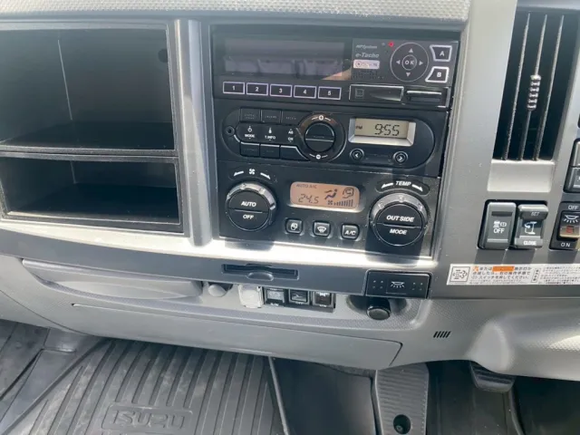 インパネ廻り|いすゞ フォワード 2RG-FRR90T2(2WD)の写真22