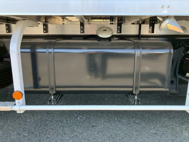燃料タンクは200Lです。|日野 レンジャー 2KG-FD2ABG(2WD)の写真26