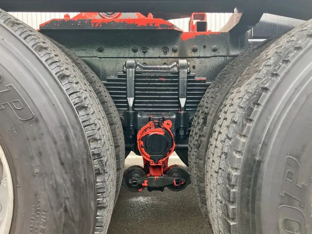 リーフサスです。|いすゞ ギガ QDG-EXZ52BJの写真9