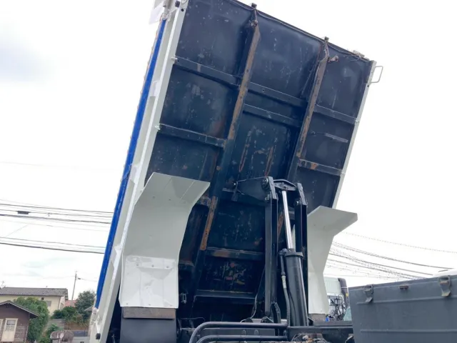 9|日野 レンジャー 2KG-FC2ABA(2WD)の写真9