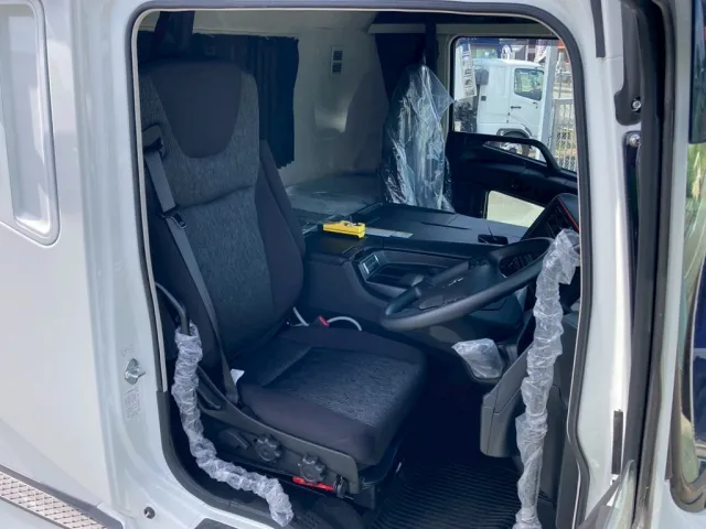 スーパーハイルーフキャビンです。|三菱 スーパーグレート 2PG-FV80VYの写真7