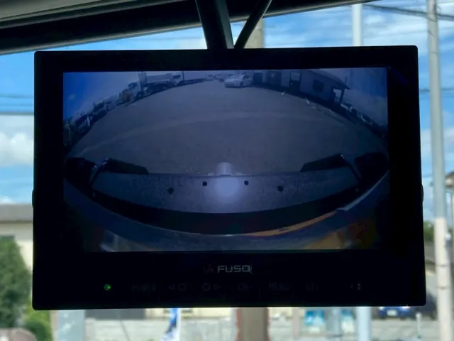 液晶バックモニター付きです。|三菱 スーパーグレート 2PG-FV80VYの写真13