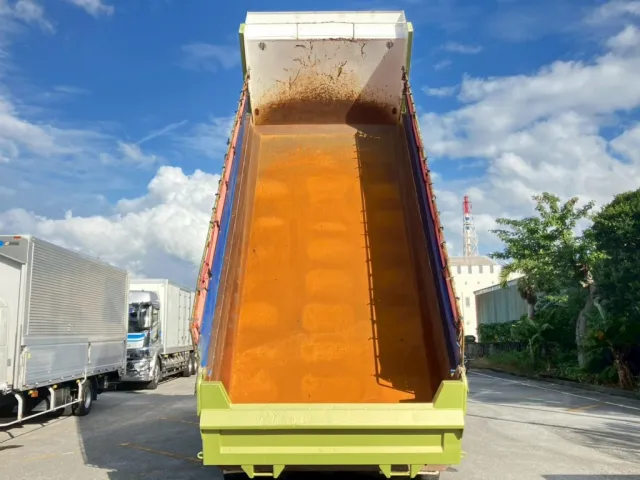 床材質は鉄板です。|三菱 スーパーグレート QKG-FV50VXの写真10